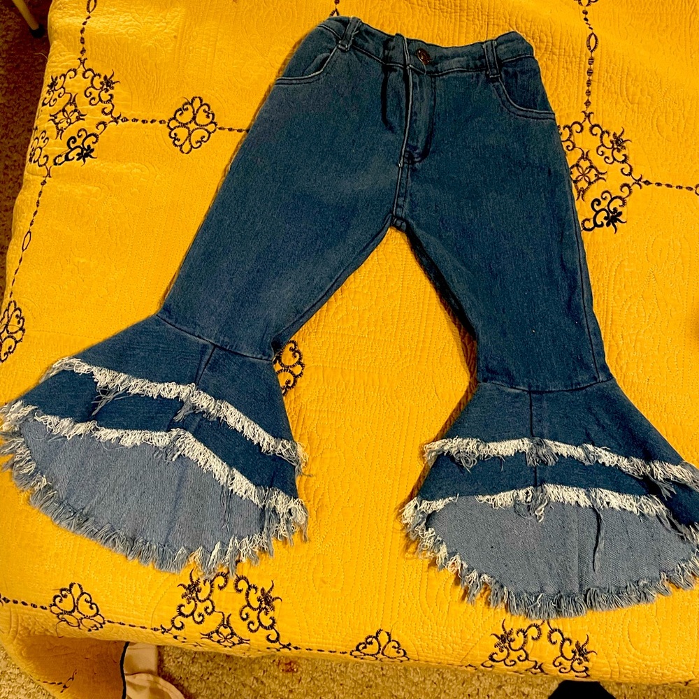 Flare jeans! Little Girls size 4T. NWT ADORABLE!